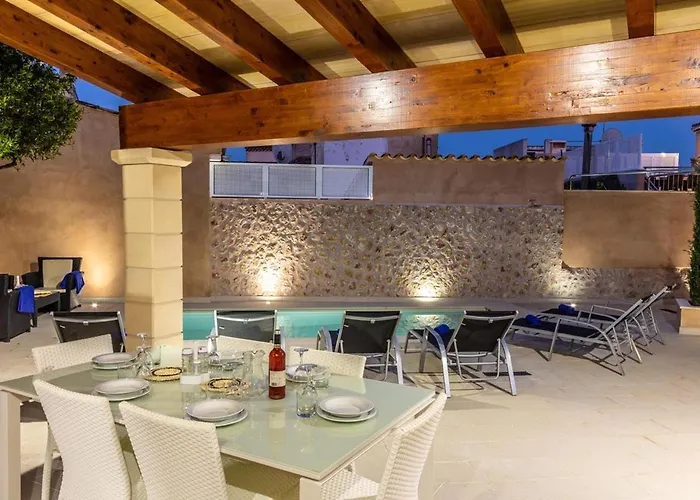 Superb House 200m From The Center Of By Renthousing Дом отдыха Польенса