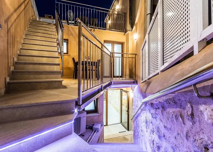 Superb House 200m From The Center Of By Renthousing * Польенса