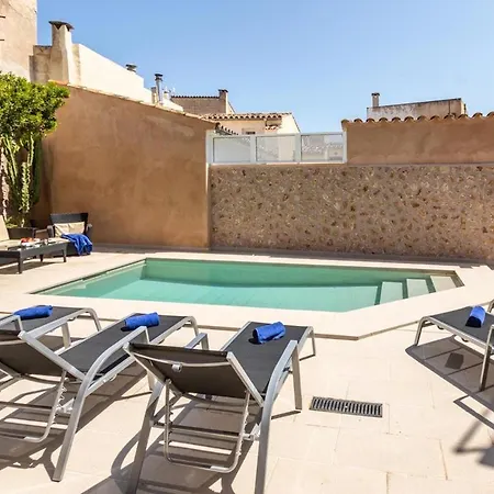 Superb House 200m From The Center Of By Renthousing *