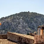 Superb House 200m From The Center Of By Renthousing